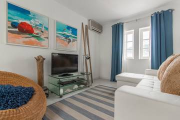 Apartamento De Férias para 6 Pessoas em Praia da Califórnia, Sesimbra, Foto 1