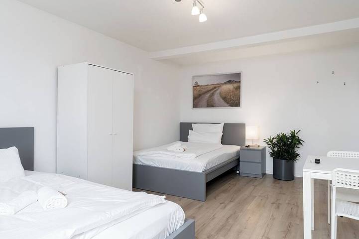 Ganze Wohnung, 3.Og - Messe / Monteure / Gruppe / Familien in Homberg/Ruhrort/Baerl, Duisburg