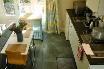 Holiday Home for 4 People in Birmingham, Birmingham Area, Photo 2
