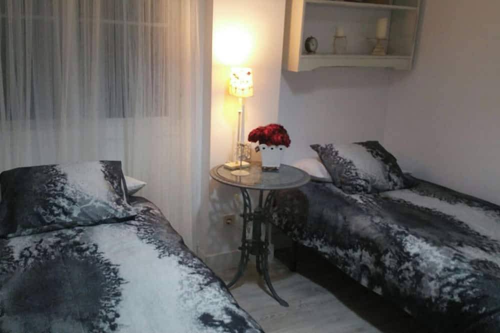 Homerez - Villa in Tomares, garden in Tomares, Sevilla Province