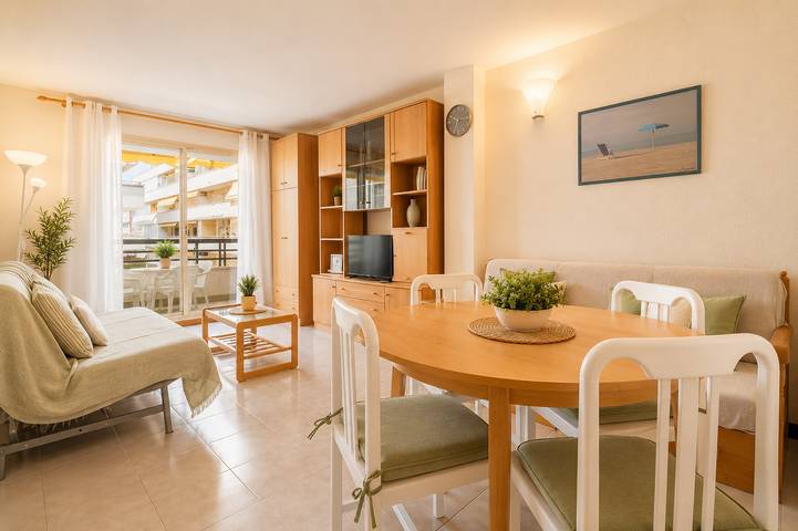 Apartamento entero, Ideal parejas - Escapada junto al Mar in La Pineda, Platja de la Pineda