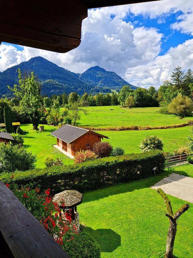 BnB für 4 Personen, mit Terrasse und Garten sowie Ausblick in Ruhpolding