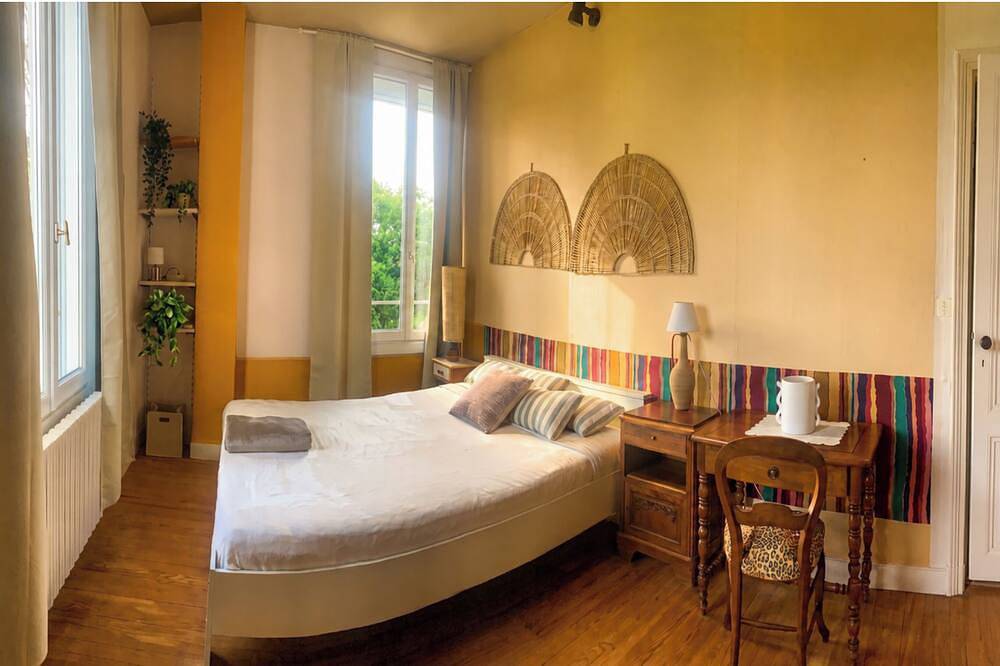 Vacation home between vineyards, estuary and ocean in Saint-André-de-Cubzac, Región de Blaye
