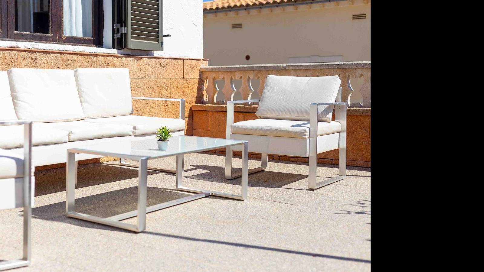 Tulipa Blanca - Beautiful Mediterranean-style house by the sea. in Playa Son Serra de Marina, Santa Margalida