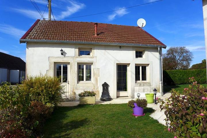 Gîte pour 2 personnes, avec Terrasse et Jardin