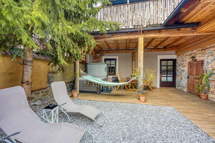 Vakantiehuis voor 4 personen, met balkon en sauna, kindvriendelijk in Slovenië