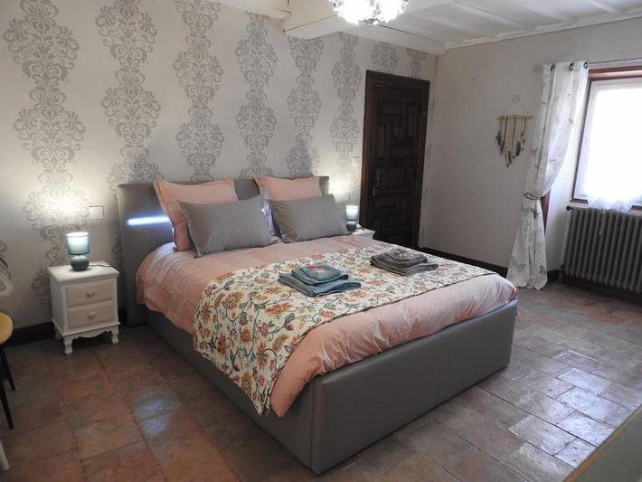 Location de vacances pour 2 personnes, avec Terrasse et Jardin ainsi que Piscine et Vue à Puybegon - 4