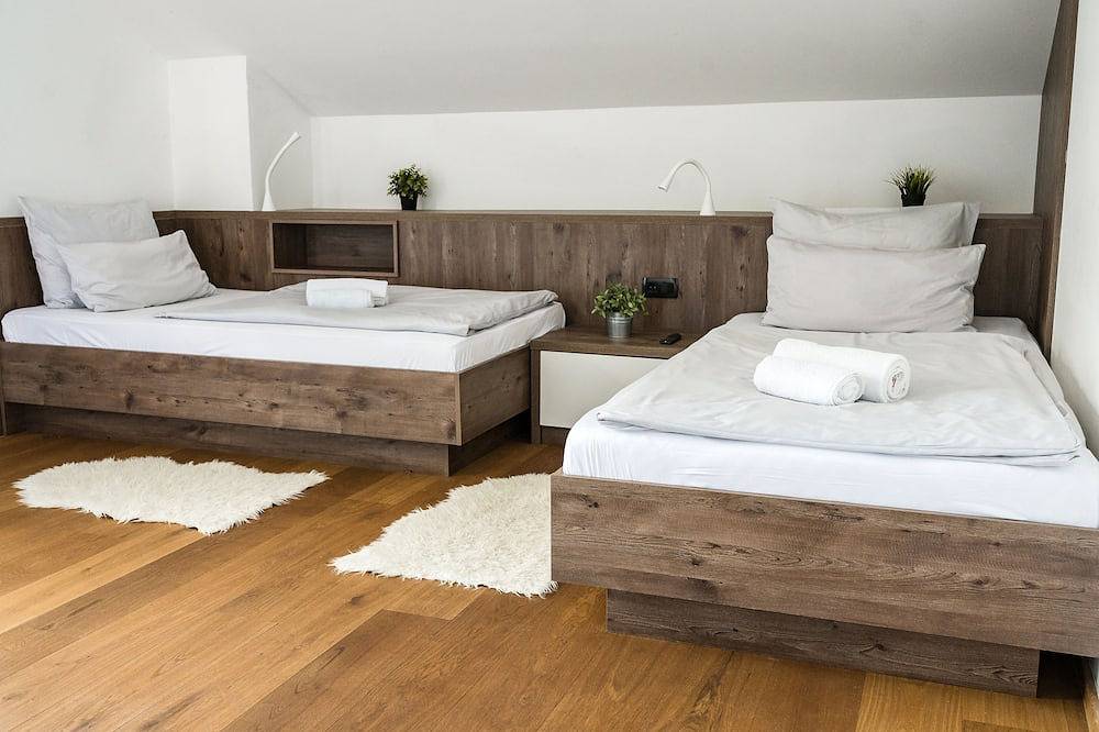 Villa Alba with a Private Pool in Novalja, Pag