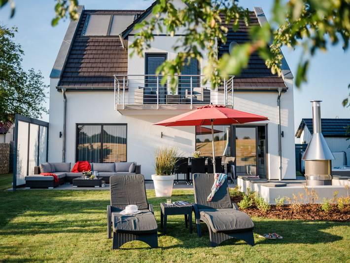 Ferienhaus für 9 Personen, mit Terrasse und Sauna sowie Garten, mit Haustier in Göhren-Lebbin