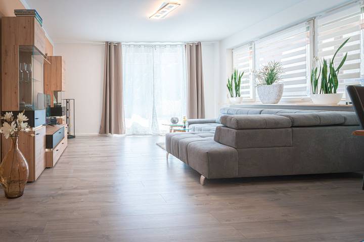 Entire apartment, Apartment 'Gartenblick Refugium' with Shared Terrace, Shared Garden and Wi-Fi in Nördlingen, Schwäbische Alb Radweg Region