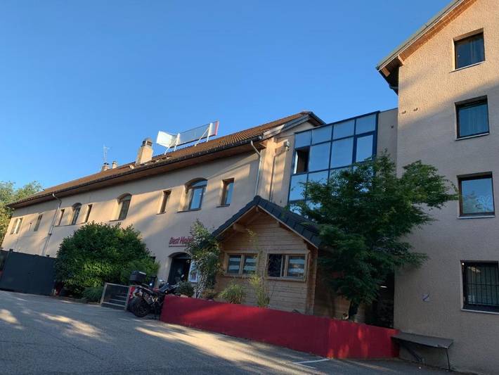 Hôtel pour 2 personnes, avec sauna ainsi que terrasse et jacuzzi à Cran-Gevrier - 2