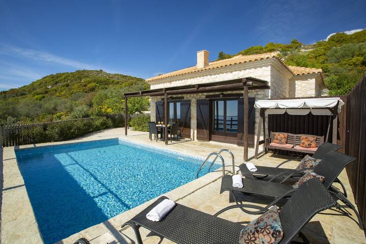 Villa mit pool für 4 Personen, mit Garten und Pool in Griechenland