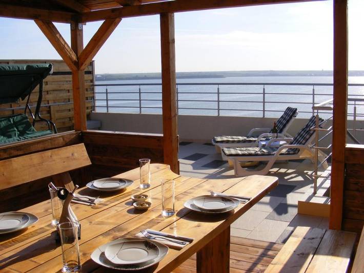 Appartement de vacances pour 4 personnes, avec Balcon et Terrasse ainsi que Vue sur le lac et Vue