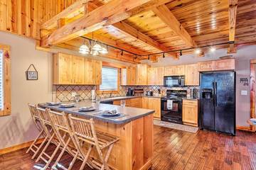 Log Cabin for 7 Guests in Kentucky, USA, Picture 2