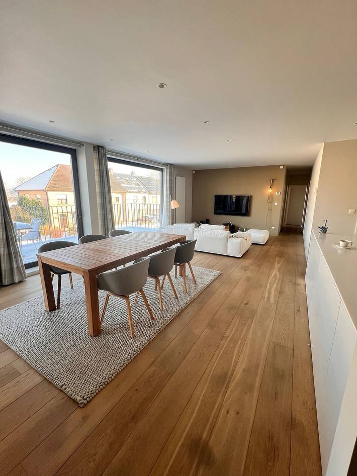 Ferienwohnung für 6 Personen, mit Balkon in Halle