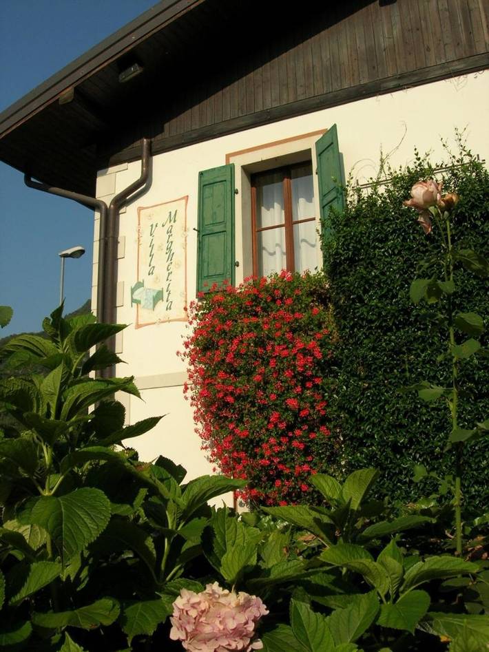 Maison d’hôte pour 2 personnes, avec Terrasse et Jardin ainsi que Piscine et Vue à Meduno