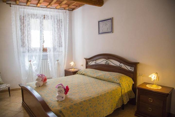 Casa vacanza per 5 persone, con panorama, con animali domestici in Sassetta