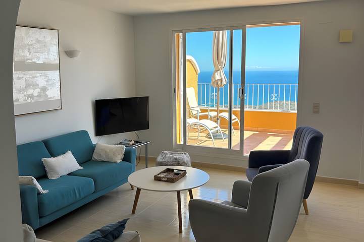 Gîte pour 6 personnes, avec bassin pour enfant, adapté aux familles dans Cumbre Del Sol - 2