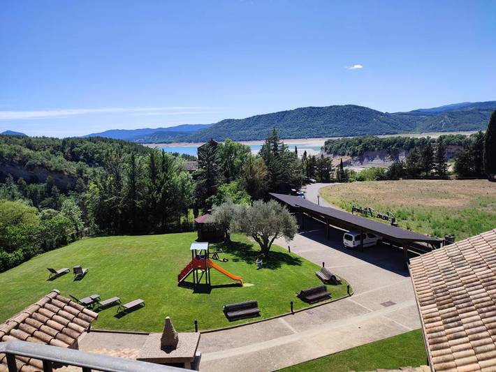 Gîte pour 7 personnes, avec vue sur le lac ainsi que vue et jardin à Aínsa - 2