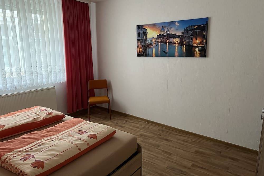 Ganze Wohnung, Geräumige Ferienwohnung mitten in der Altstadt von Fürstenberg/Eisenhüttenstadt in Eisenhüttenstadt, Region Oder - Spree