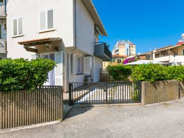 Vakantiewoning voor 4 Personen in Marina di Cecina, Cecina, Afbeelding 1