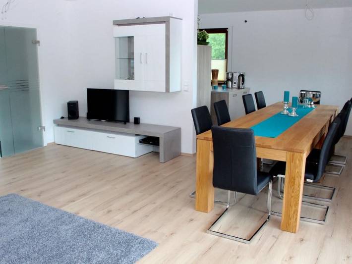 Ferienhaus für 13 Personen, mit Garten am Edersee - 4