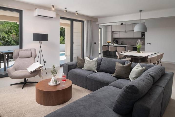 Villa pour 6 personnes, avec Balcon et Terrasse ainsi que Jardin et Piscine à Drage (Pakoštane) - 4