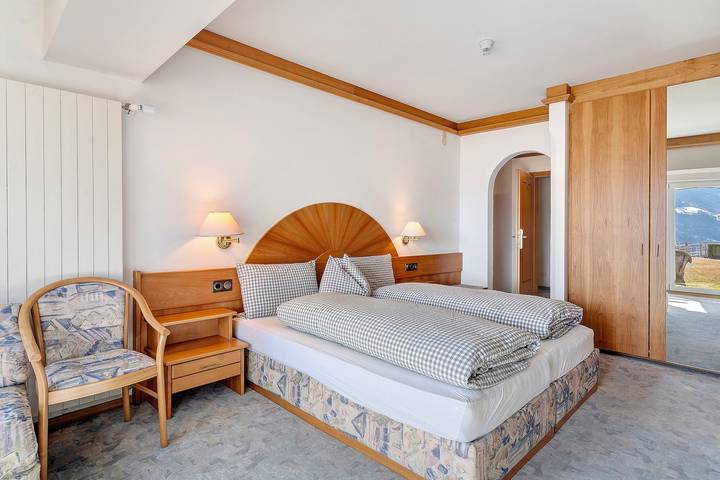 Zimmer „Bb Pattis 2P“ mit Bergblick, Balkon und WLAN in Thuins, Sterzing