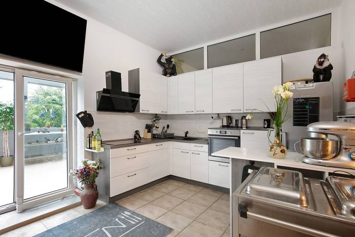 Hel lägenhet, Family Apartment with Shared Terrace, Wi-Fi, and Air Conditioning in Kloster Lehnin, Mittelmark