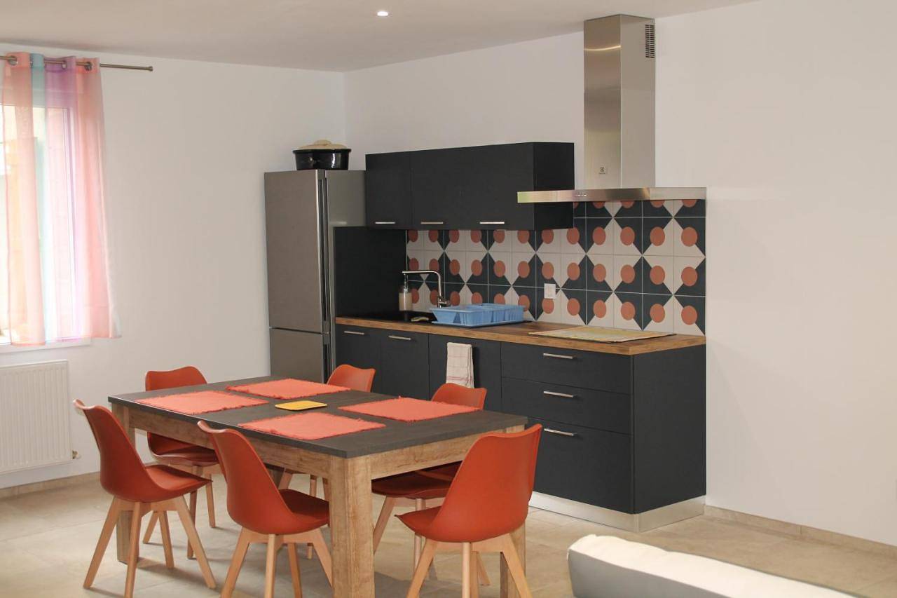 Two-Bedroom House in Tain-l'Hermitage, Région de Valence