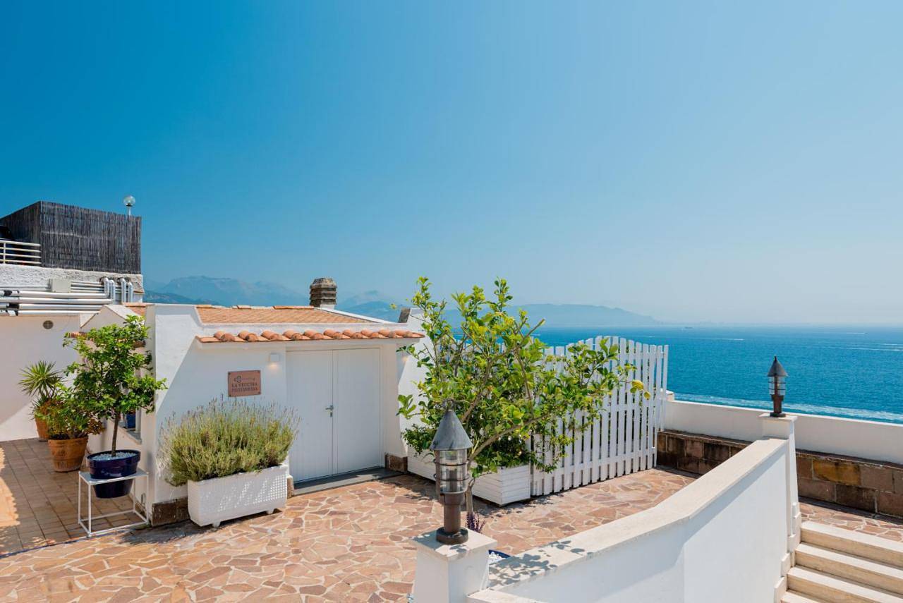 Double Room with Sea View in Spiaggia della Campana, Cetara