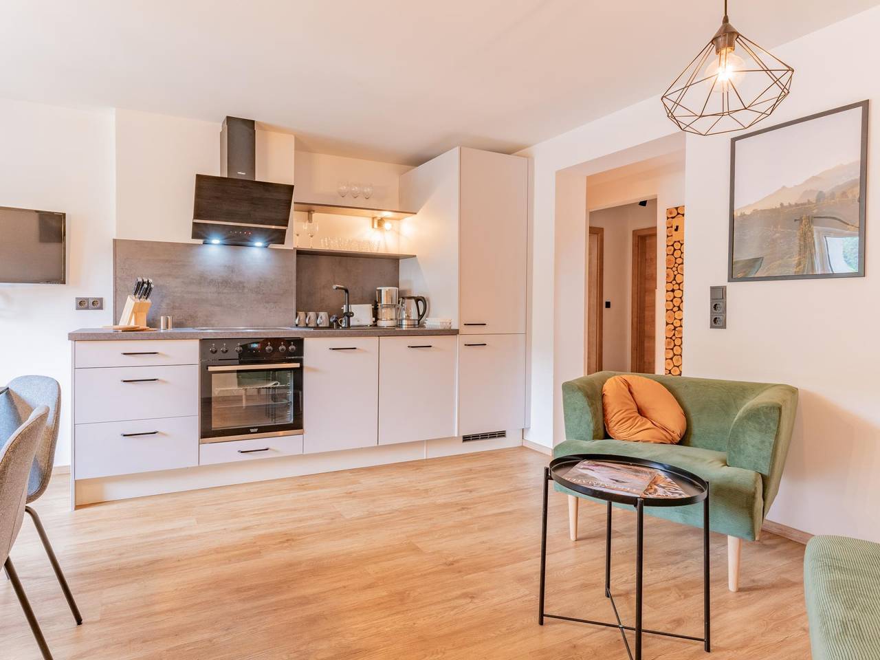 Ganze Wohnung, Großes Apartment in nur 1,3 km zum Skilift in Hopfgarten im Brixental, Kitzbüheler Alpen