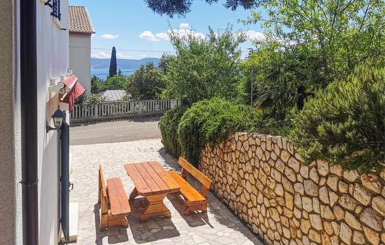 Ganze Ferienwohnung, Ferienwohnung mit Panoramablick in der Nähe des Strandes und des Stadtzentrums in Novi Vinodolski in Plaža Bribirska obala, Novi Vinodolski