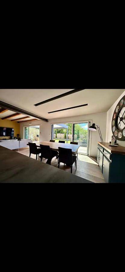 Location de vacances pour 10 personnes, avec terrasse à Le Pellerin - 2