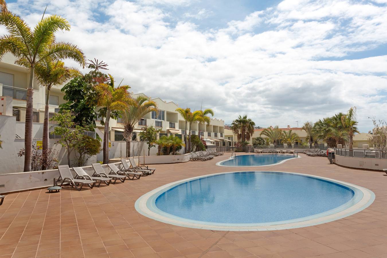 Ολόκληρο το διαμέρισμα, Vacation Apartment 'Obsidian Olivino Miraverde' with Shared Pool, Wi-Fi and Air Conditioning in Miraverde, Adeje