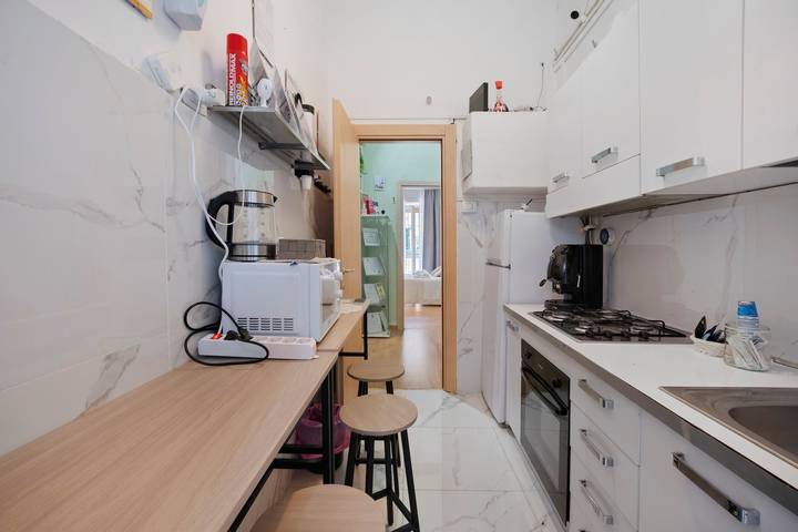 Home Joséphine - Caserta - Habitación triple con baño privado externo in Caserta, Provincia de Caserta
