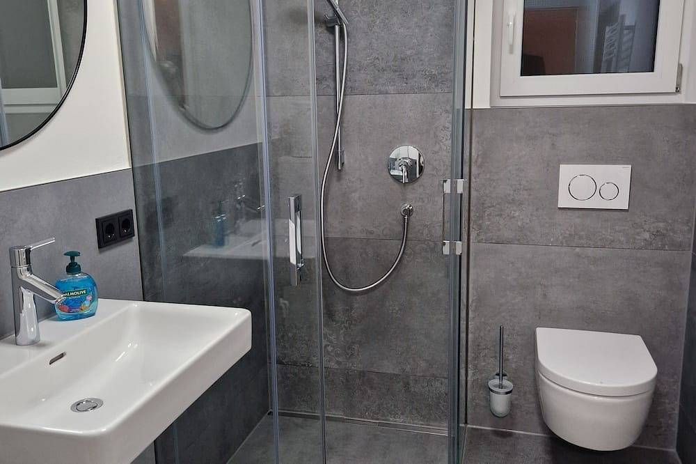 Ganze Wohnung, #Seeliebefn neue, gemütliche Ferienwohnung in Friedrichshafen-Fischbach in Friedrichshafen, Region Bodensee-Oberschwaben