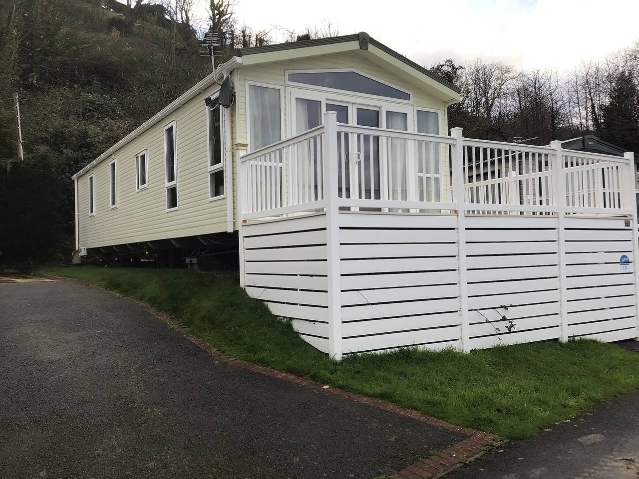 Haven Caravan Sleeps 6 Pet Friendly in New Quay, Cardigan Bay