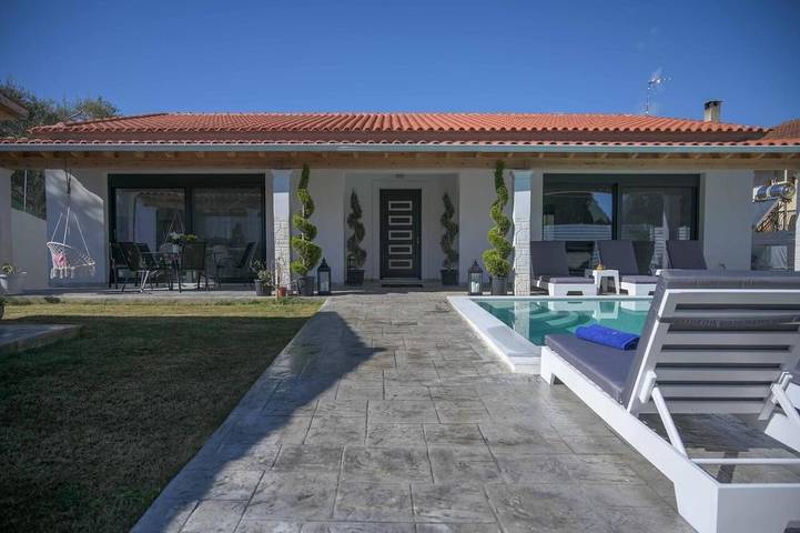 Villa für 12 Personen, mit Whirlpool und Garten auf Korfu - 4