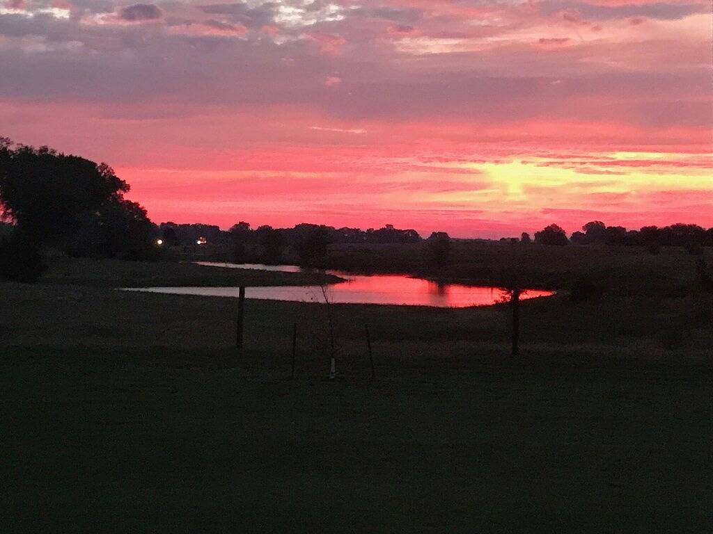 Crane and Nature Lovers Dream - Perfect for Crane Viewing! in Nebraska