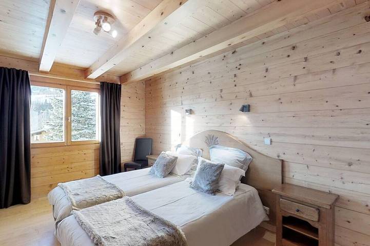 Individuelles Chalet : Nahe Skipisten, Süd/West, Garten, 5 Schlafzimmer, 100 m zur Skibus-Haltestelle in Le Grand-Bornand, Annecy und Umgebung