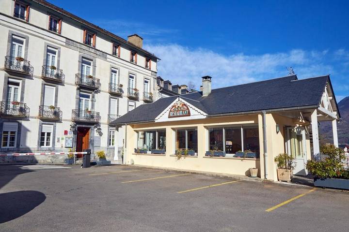 Hôtel pour 4 personnes, avec terrasse