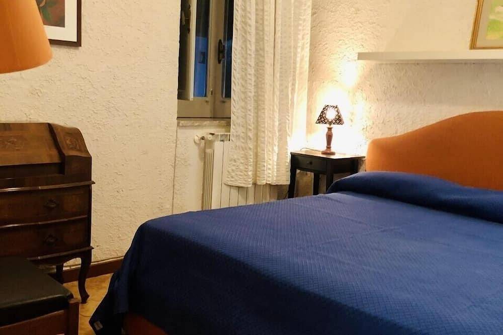 Hermosa villa con piscina privada y cancha de tenis, a 10 minutos del mar in Capo d'Orlando, Provincia de Messina