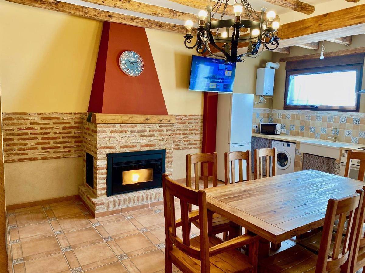 Four-Bedroom House in Rueda (Valladolid), Provincia de Valladolid
