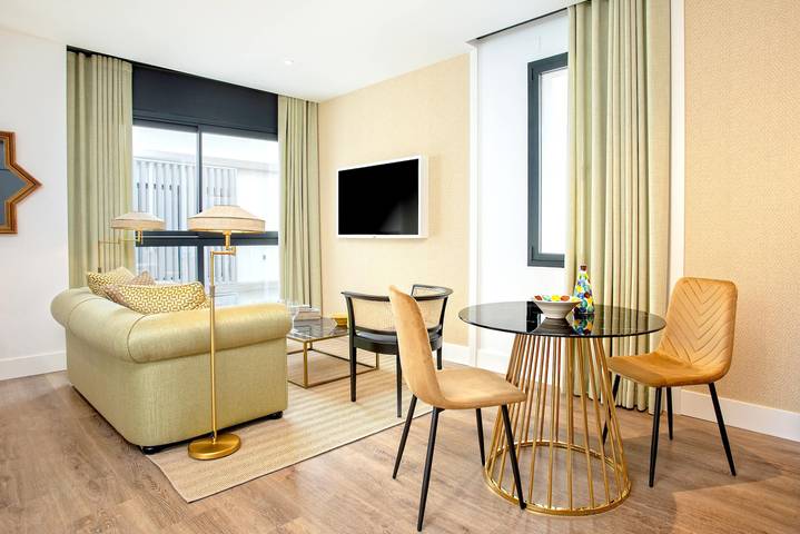 Apartamento para 2 personas, con balcón y piscina en Triana