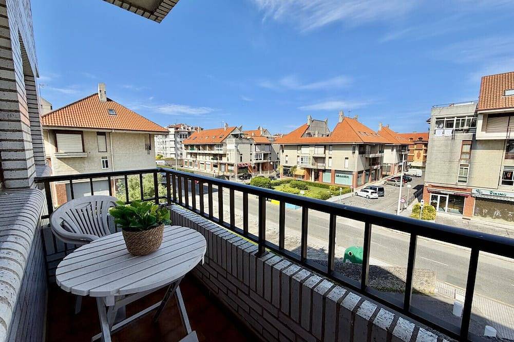 Entire apartment, Apartment La Senda 6047 in Noja, Cantabrian Coast