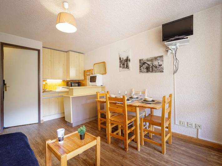 Gîte pour 4 personnes, avec balcon dans Office De Tourisme De Saint Laurent Soulan - 3