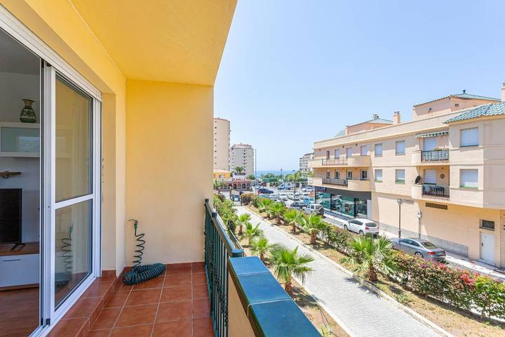 Ferienwohnung für 4 Personen, mit Balkon und Terrasse in Torrox - 3