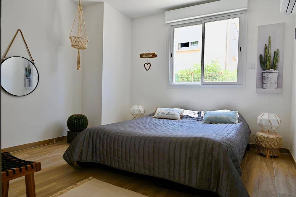 Magnificent Sea Front Villa in Valras-Plage, Côte d'Améthyste