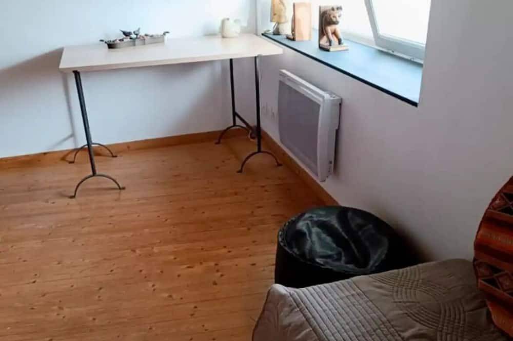 Maison de Ville Près de Locean in Marennes, Côte de Beauté